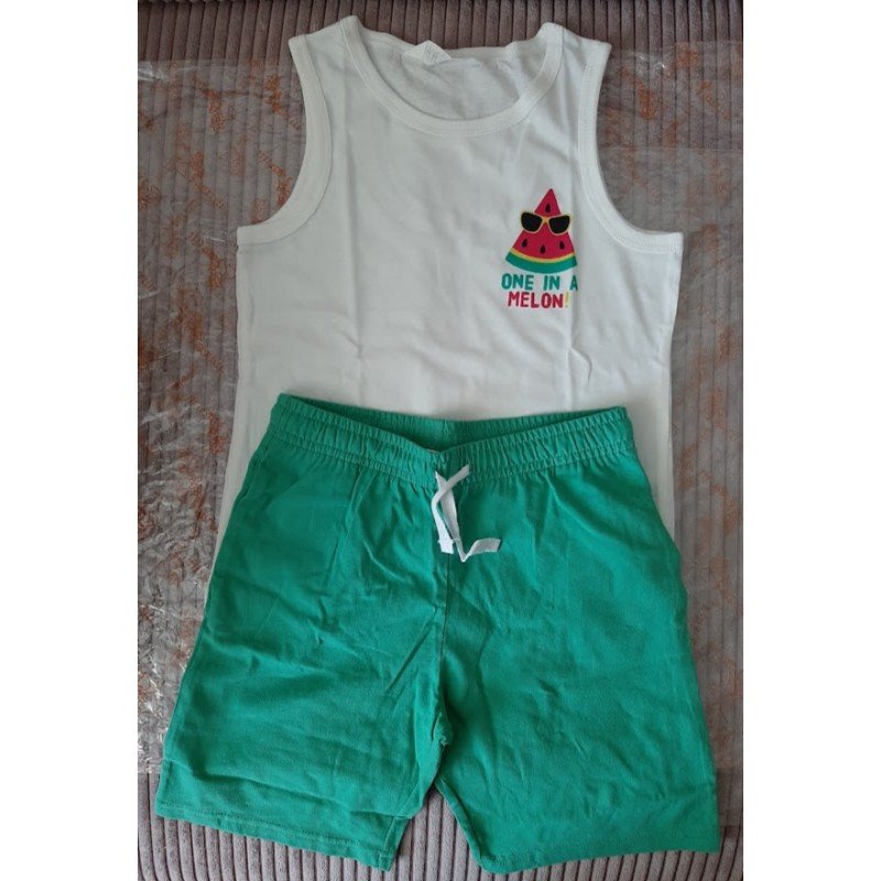 Jongensset maat 134: Jongens Tanktop One in a Melon en Short groen