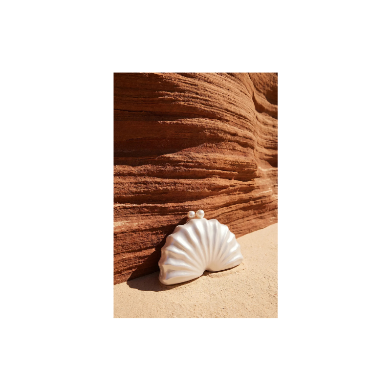 Parelmoeren Clutch Met Schelp Detail